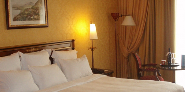 Colonial Suite